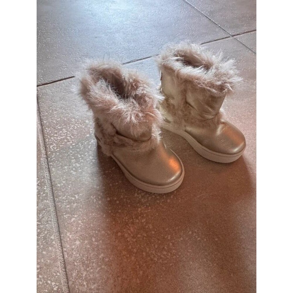 Freshly Picked Metallic Gold Fur Trim Boots Size 5 Toddler NEW